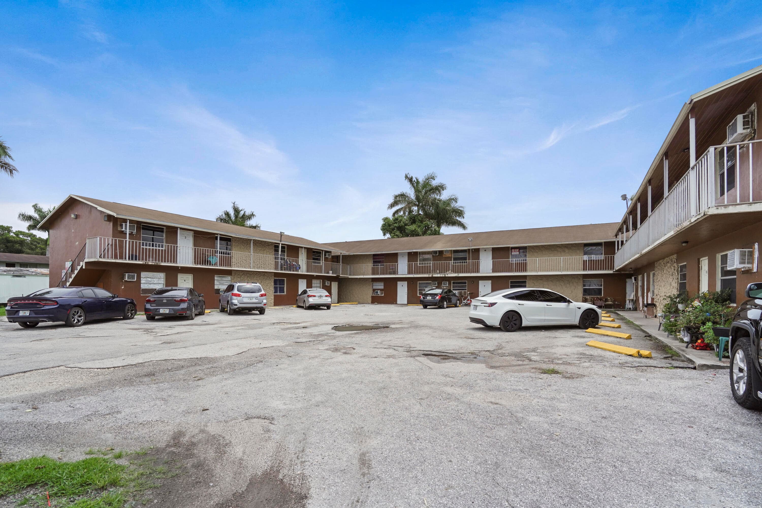 241 NW 11th 1 Street 13, Belle Glade, FL 33430 — photo 3 of 15