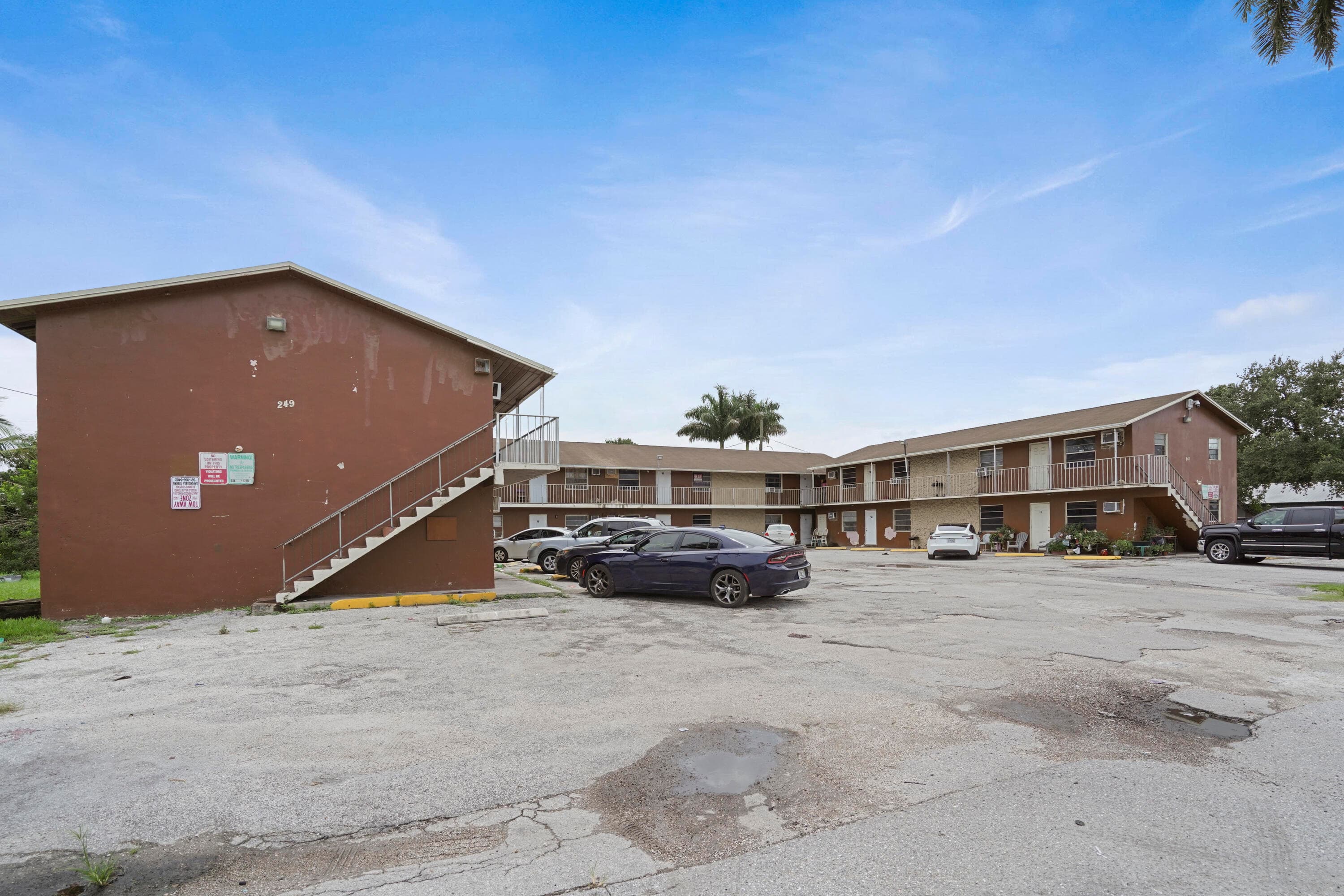 241 NW 11th 1 Street 13, Belle Glade, FL 33430 — photo 4 of 15