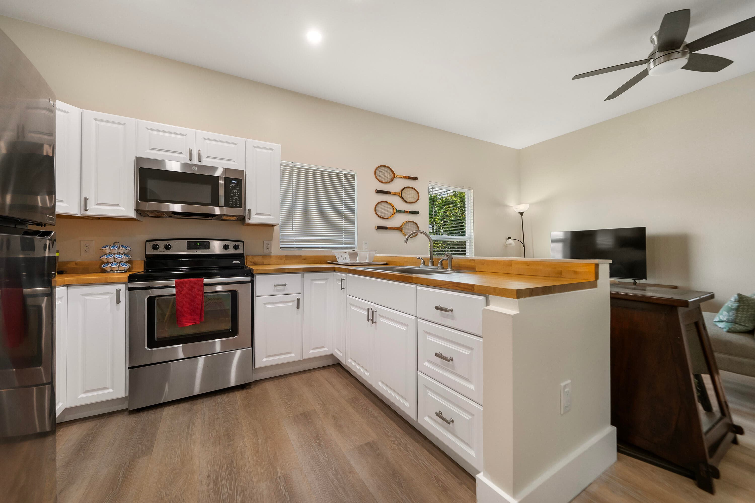 602 NW 1st Street, Delray Beach, FL 33444 — photo 2 of 29
