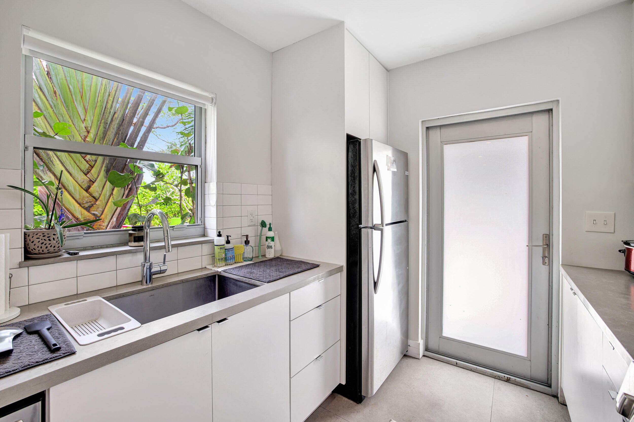 625 NE 13th Avenue, Fort Lauderdale, FL 33304 — photo 40 of 93