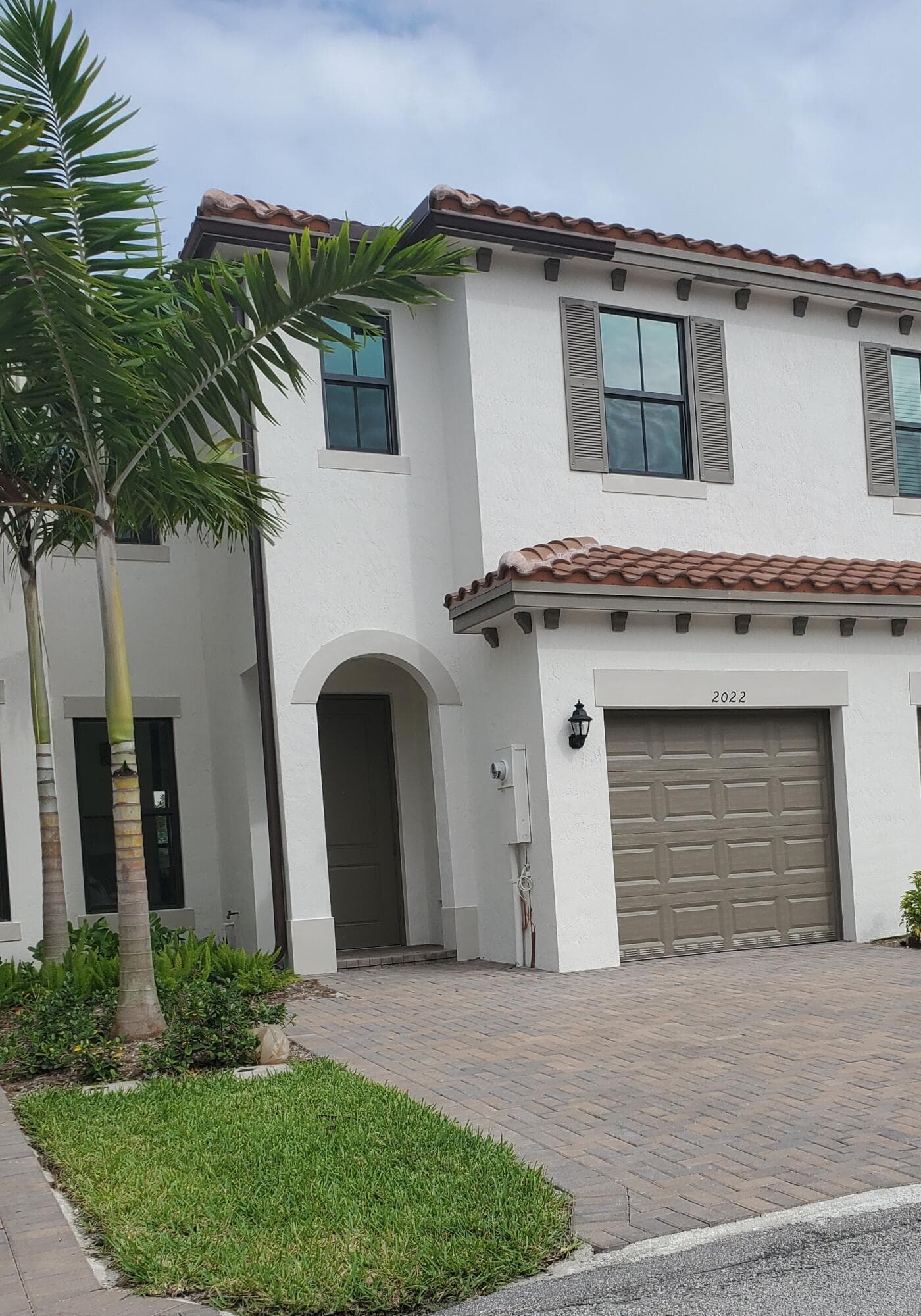 2022 S Oysterwood Lane S, Riviera Beach, FL 33410 — photo 1 of 4