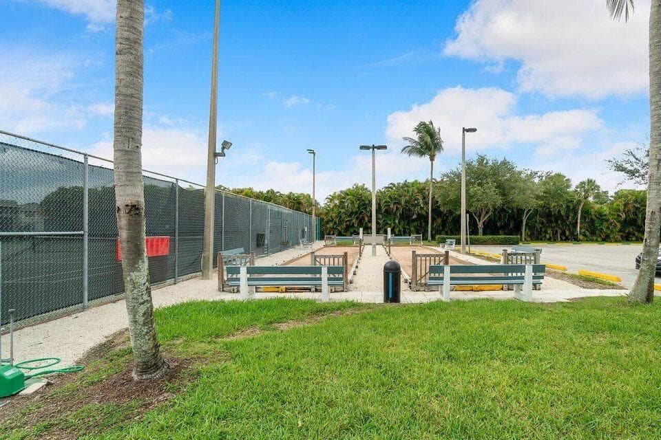 123 Saxony C, Delray Beach, FL 33446 — photo 40 of 51