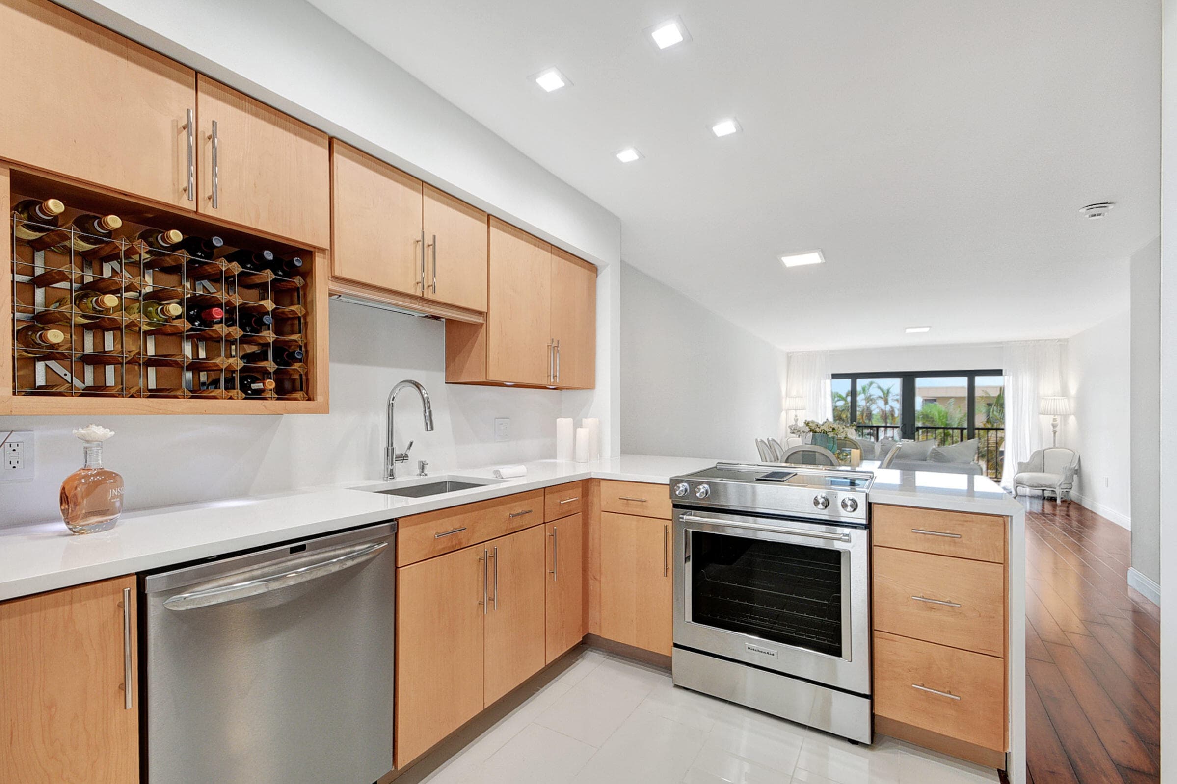 3605 S Ocean Boulevard 318, South Palm Beach, FL 33480 — photo 5 of 19