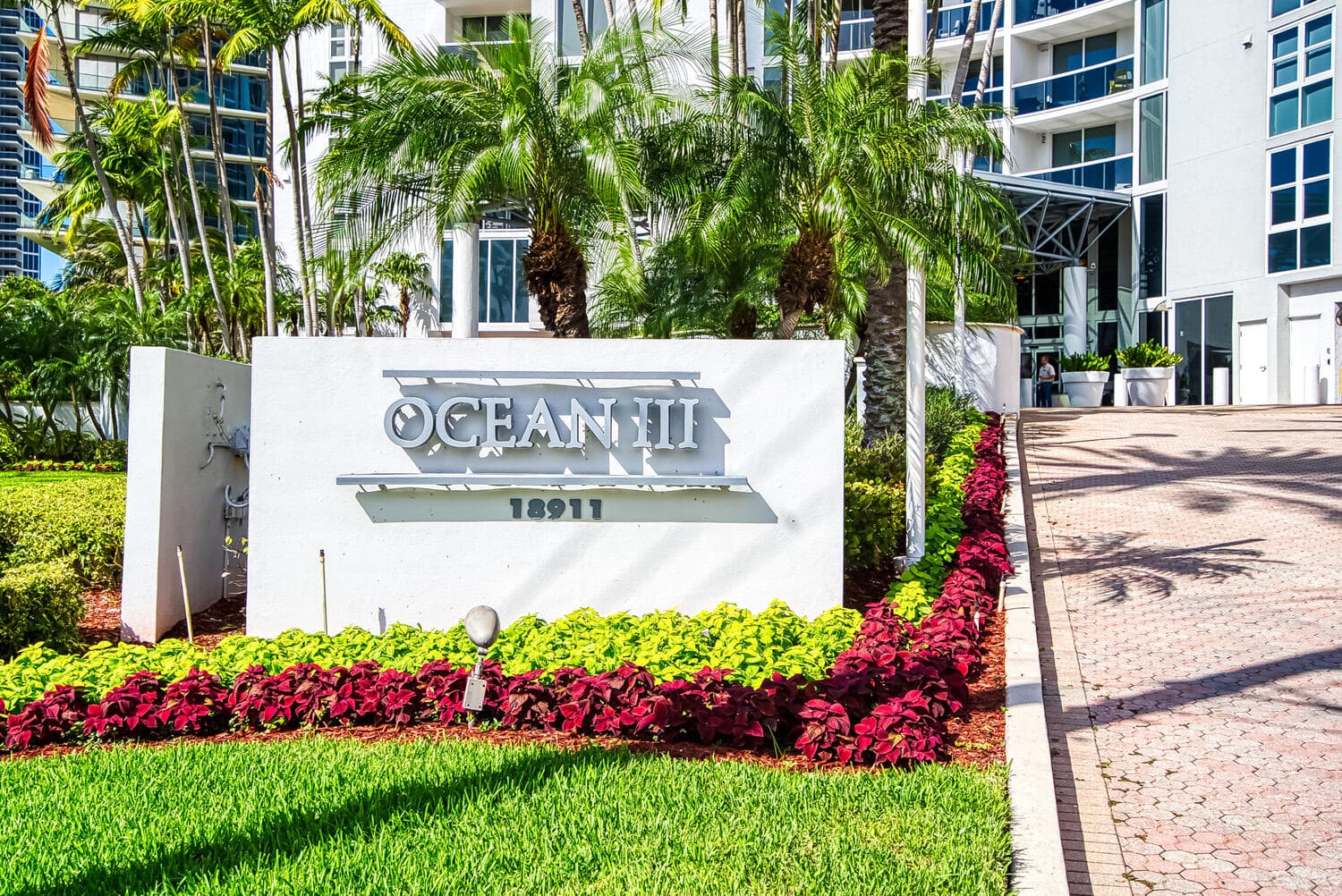 18911 Collins Avenue 506, Sunny Isles Beach, FL 33160 — photo 11 of 89
