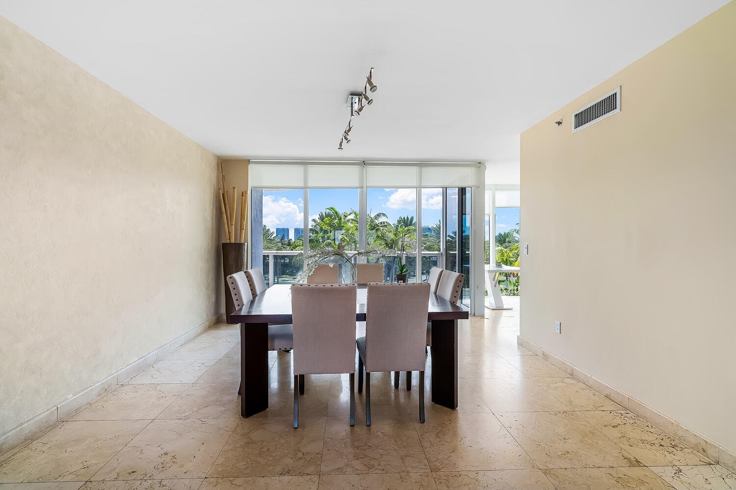 18911 Collins Avenue 506, Sunny Isles Beach, FL 33160 — photo 24 of 89