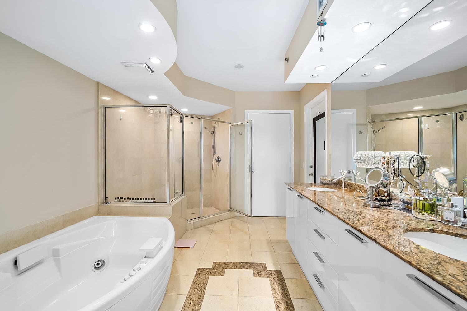 18911 Collins Avenue 506, Sunny Isles Beach, FL 33160 — photo 36 of 89