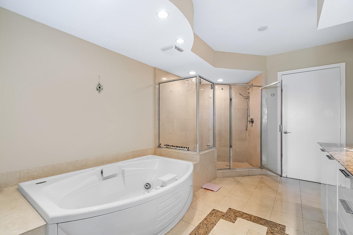18911 Collins Avenue 506, Sunny Isles Beach, FL 33160 — photo 37 of 89