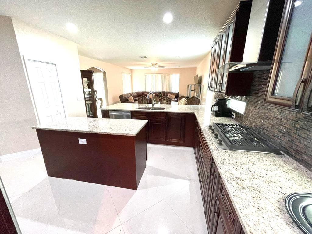 10454 Galleria Street, Wellington, FL 33414 — photo 5 of 24