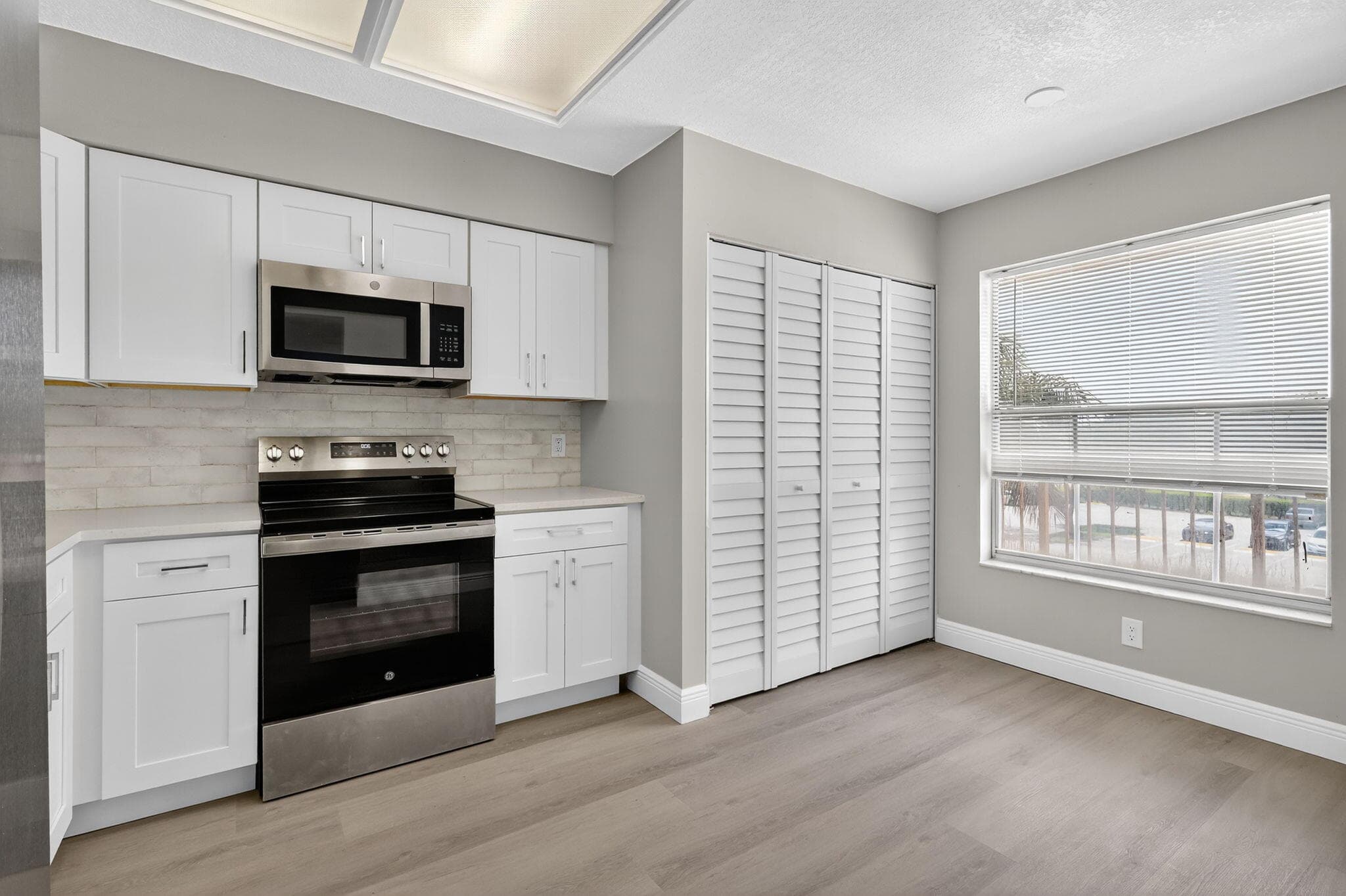 14527 Bonaire Boulevard 309, Delray Beach, FL 33446 — photo 1 of 32