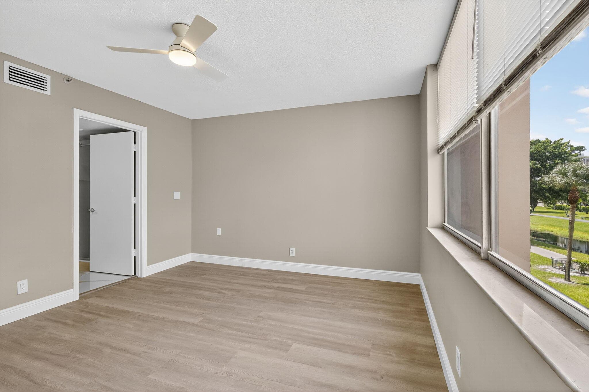14527 Bonaire Boulevard 309, Delray Beach, FL 33446 — photo 14 of 32