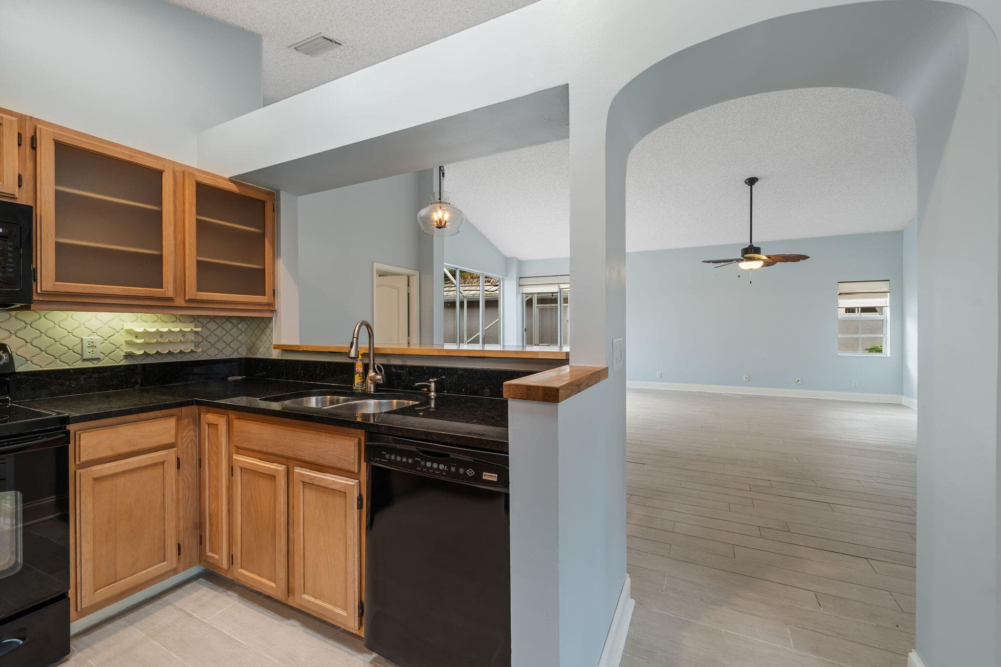 9190 Heathridge Drive, West Palm Beach, FL 33411 — photo 9 of 37