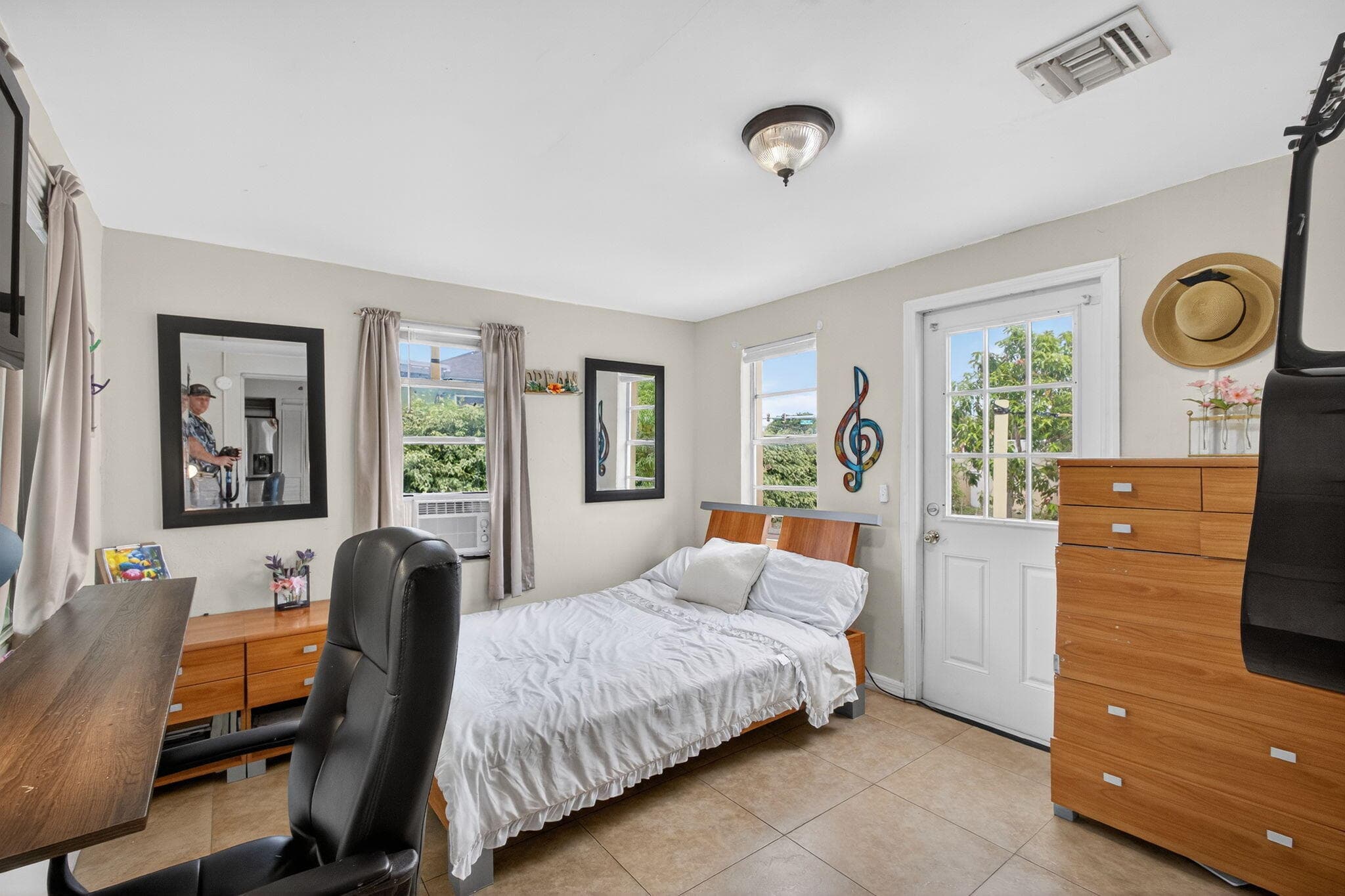 1136 W 7th Street, Riviera Beach, FL 33404 — photo 21 of 56