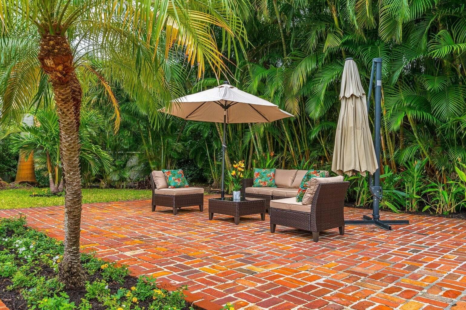 127 Miramar Way, West Palm Beach, FL 33405 — photo 23 of 26