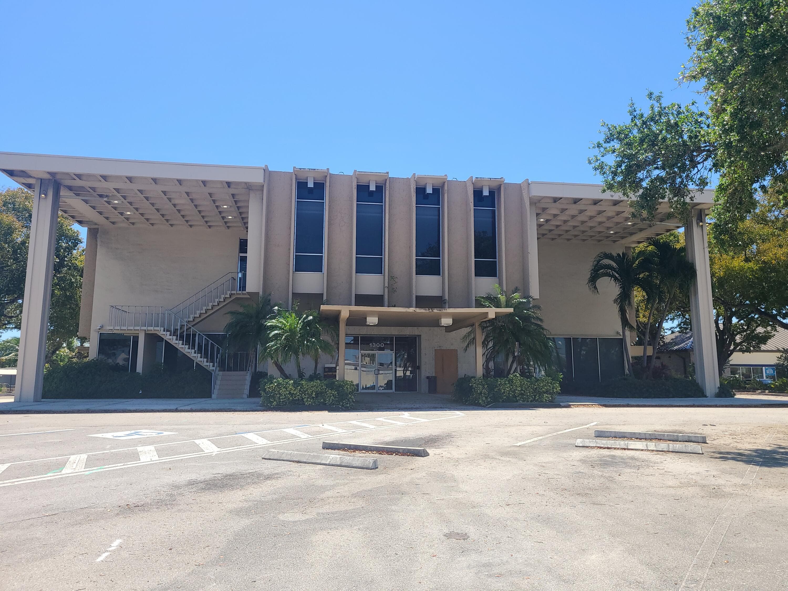 10235 W Sample Road S, Coral Springs, FL 33065 — photo