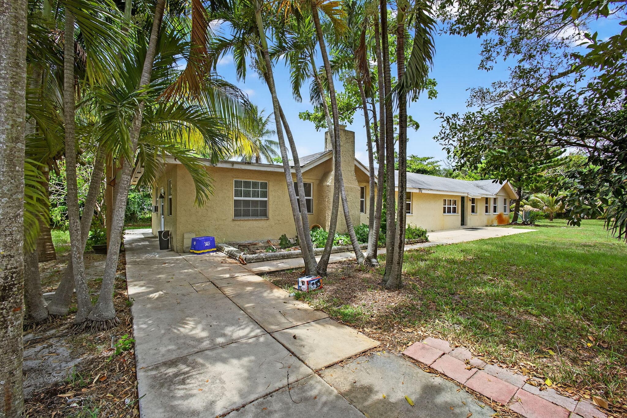 129 Fleming Avenue, Greenacres, FL 33463 — photo 4 of 37