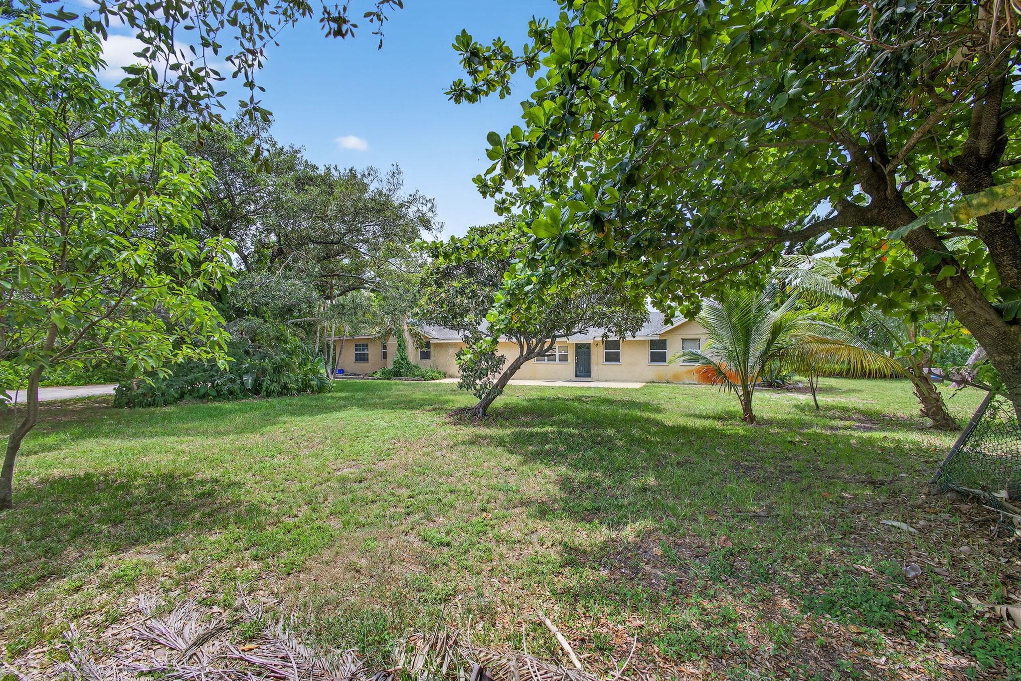129 Fleming Avenue, Greenacres, FL 33463 — photo 5 of 37