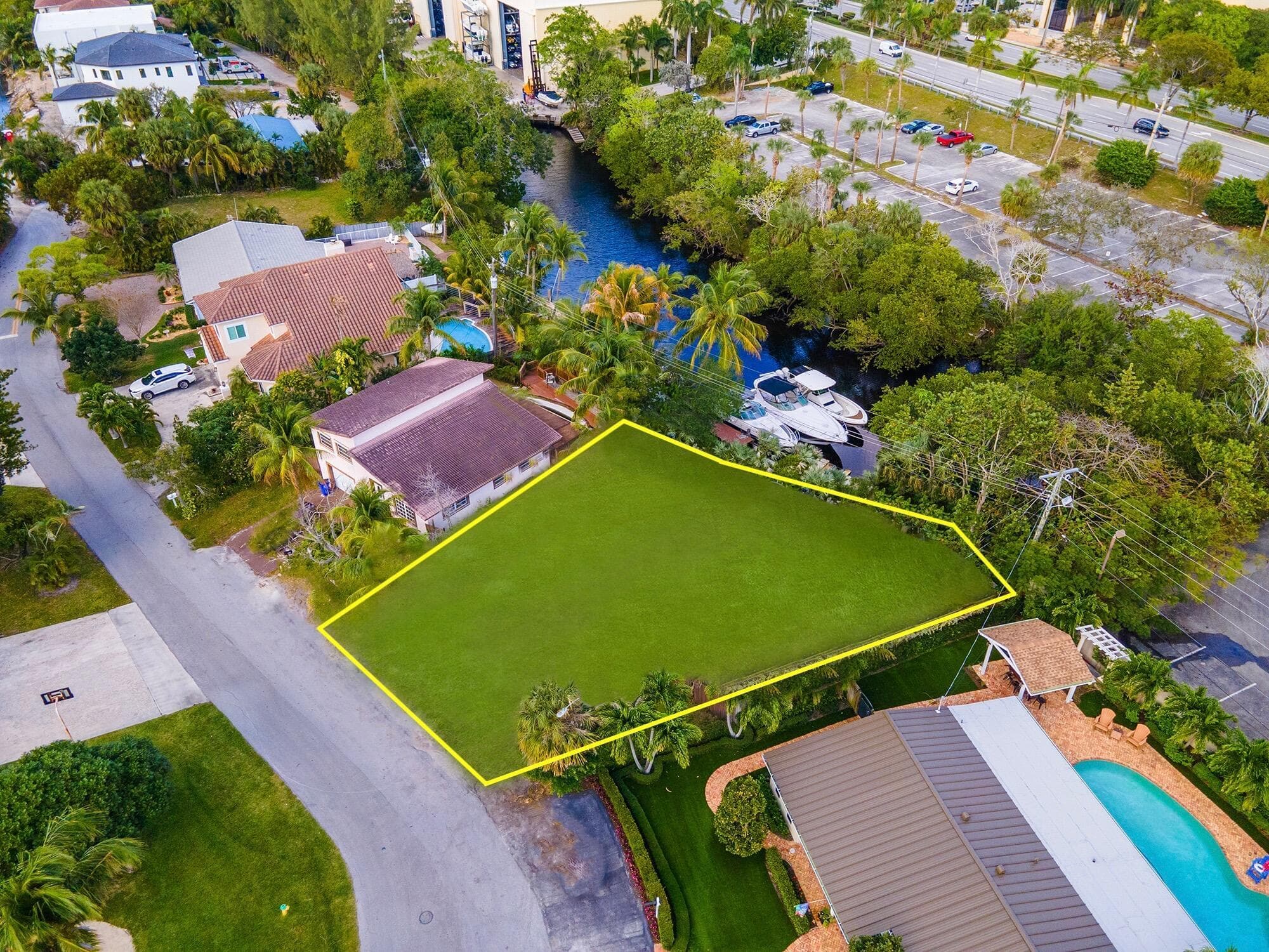 462 NE 9th Avenue NE, Deerfield Beach, FL 33441 — photo 13 of 14