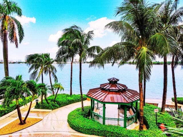 2650 Lake Shore Drive 1705, Riviera Beach, FL 33404 — photo 31 of 33