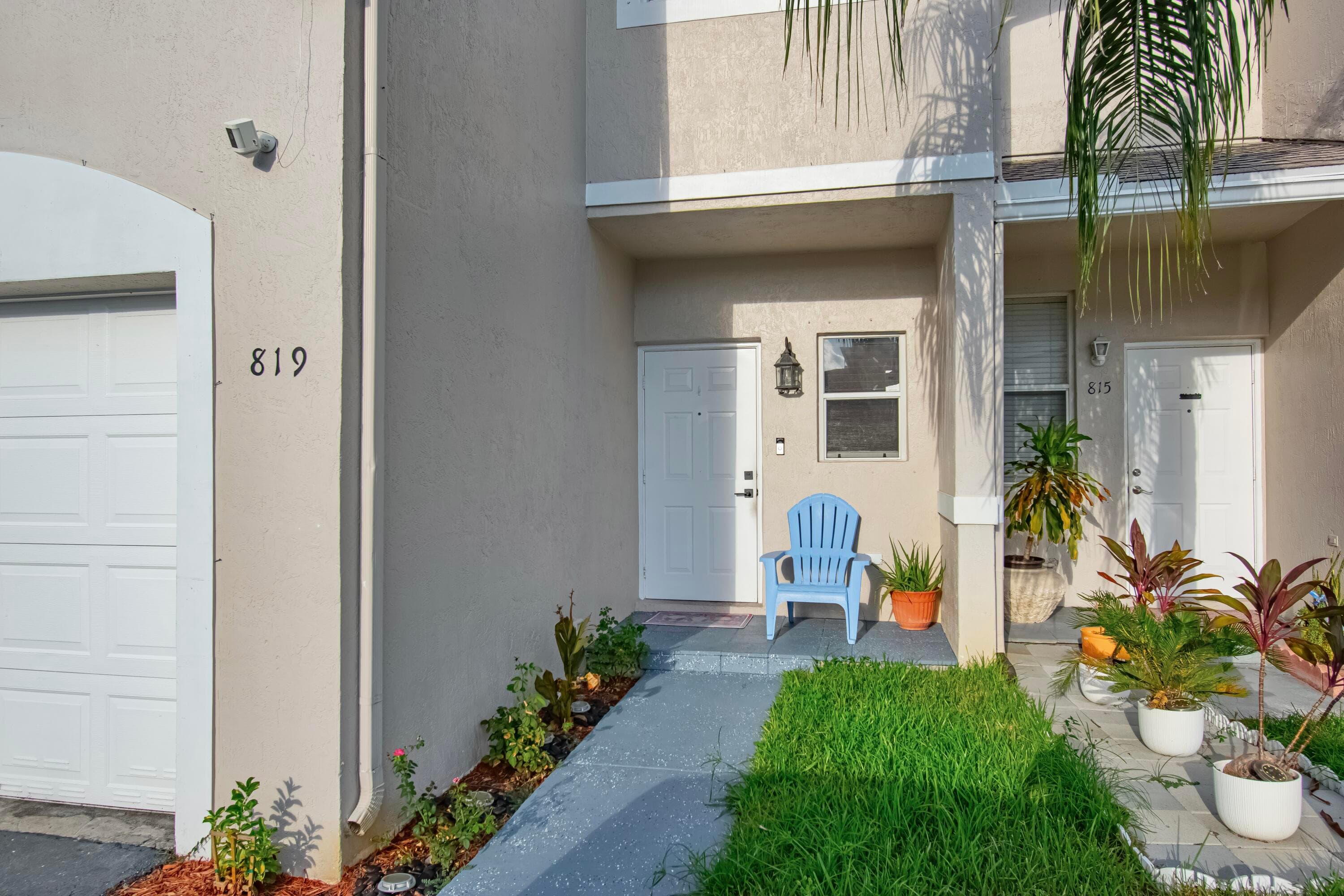 819 NW 42 Place 819, Deerfield Beach, FL 33064 — photo 2 of 21