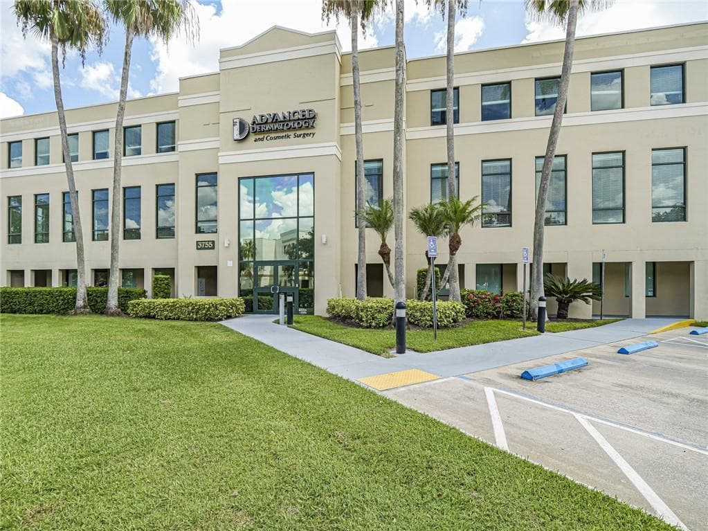 3755 7th Terrace 303 Suite A, Vero Beach, FL 32960 — photo 2 of 36