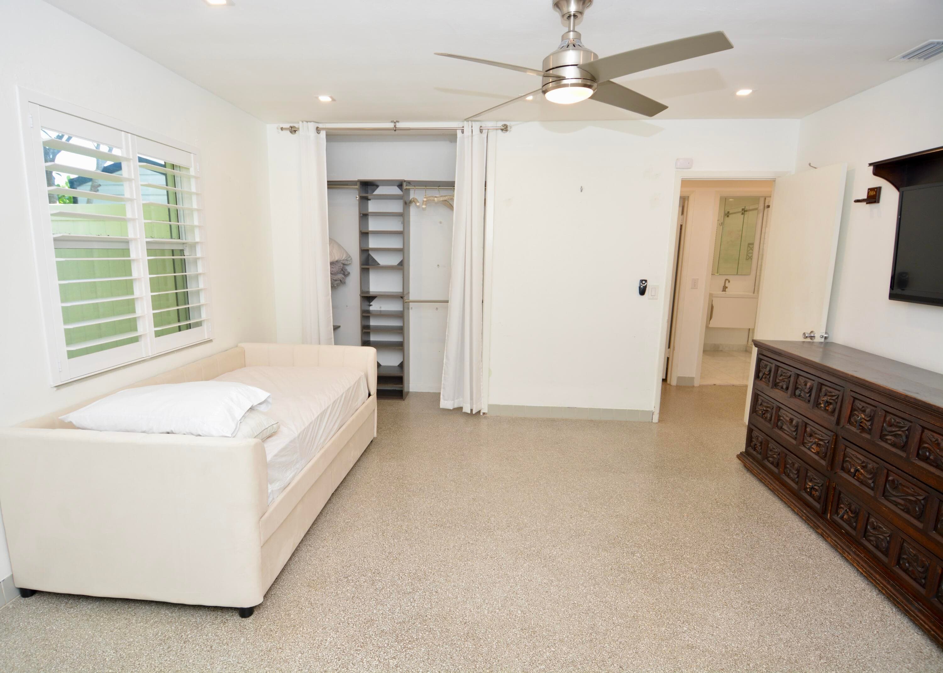 212 Kings Lynn, Delray Beach, FL 33444 — photo 30 of 53