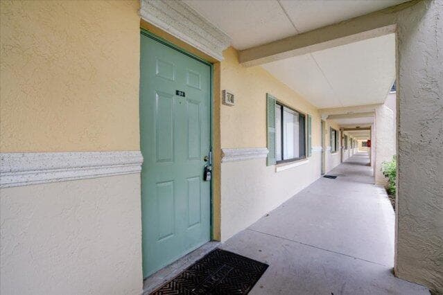 1104 Meadows Circle, Boynton Beach, FL 33436 — photo 4 of 27