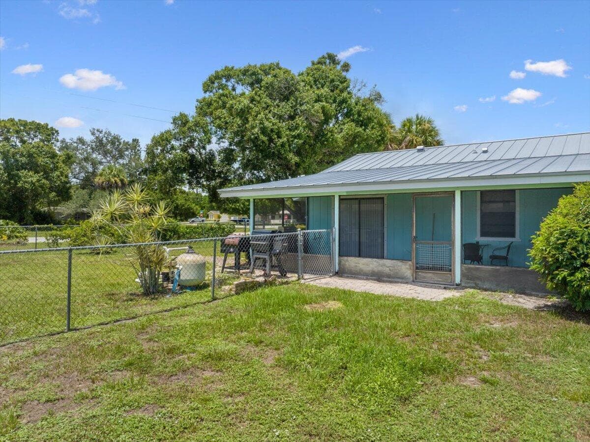 7205 Sebastian Road, Fort Pierce, FL 34951 — photo 29 of 33