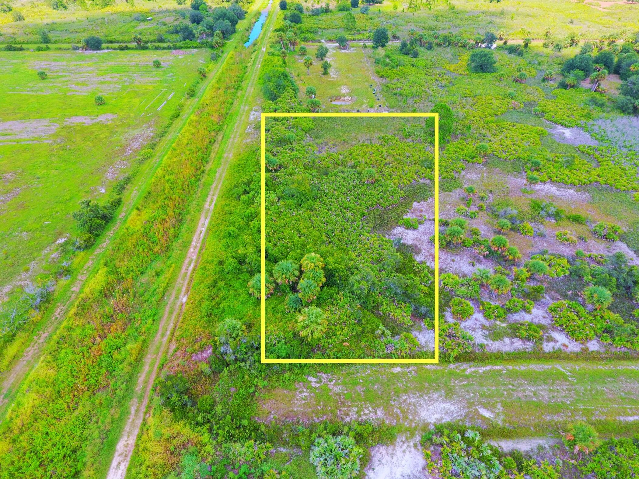 21591 NW 282nd Street, Okeechobee, FL 34972 — photo 2 of 5