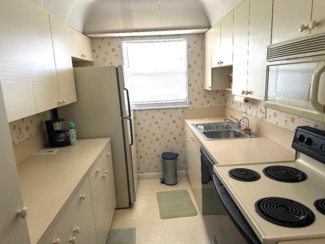 135 South Boulevard A, Boynton Beach, FL 33435 — photo 11 of 15