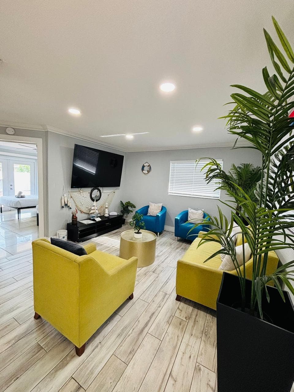 2010 NE 1st Avenue, Pompano Beach, FL 33060 — photo 33 of 34