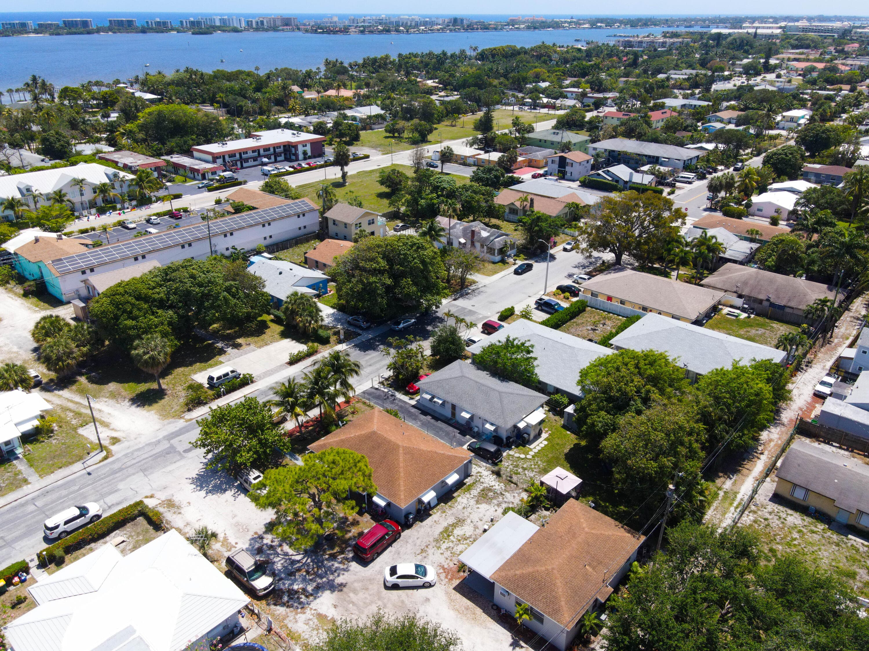909 S N Street, Lake Worth Beach, FL 33460 — photo 4 of 4
