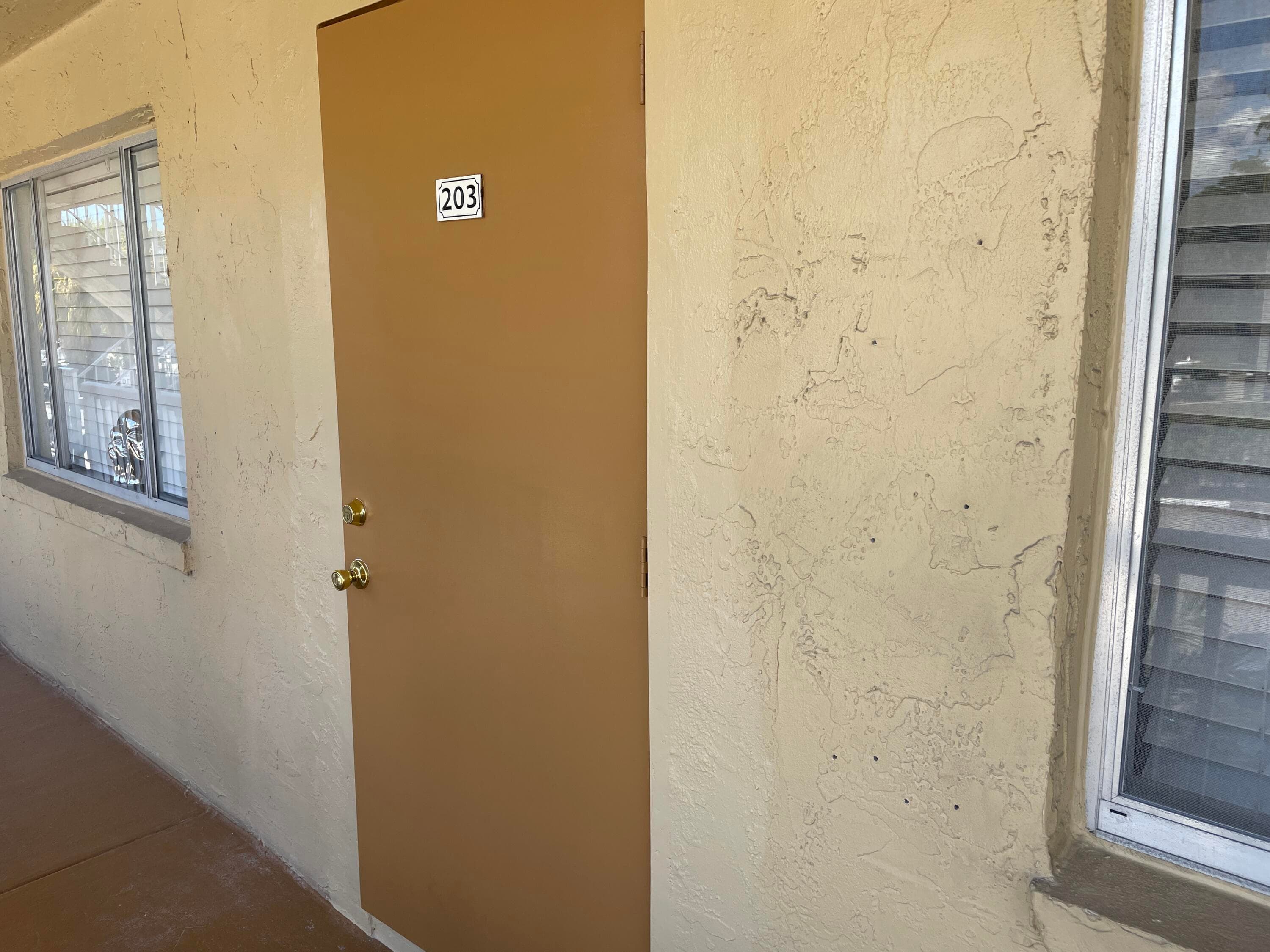 555 Purdy Lane 203, Palm Springs, FL 33461 — photo 2 of 25