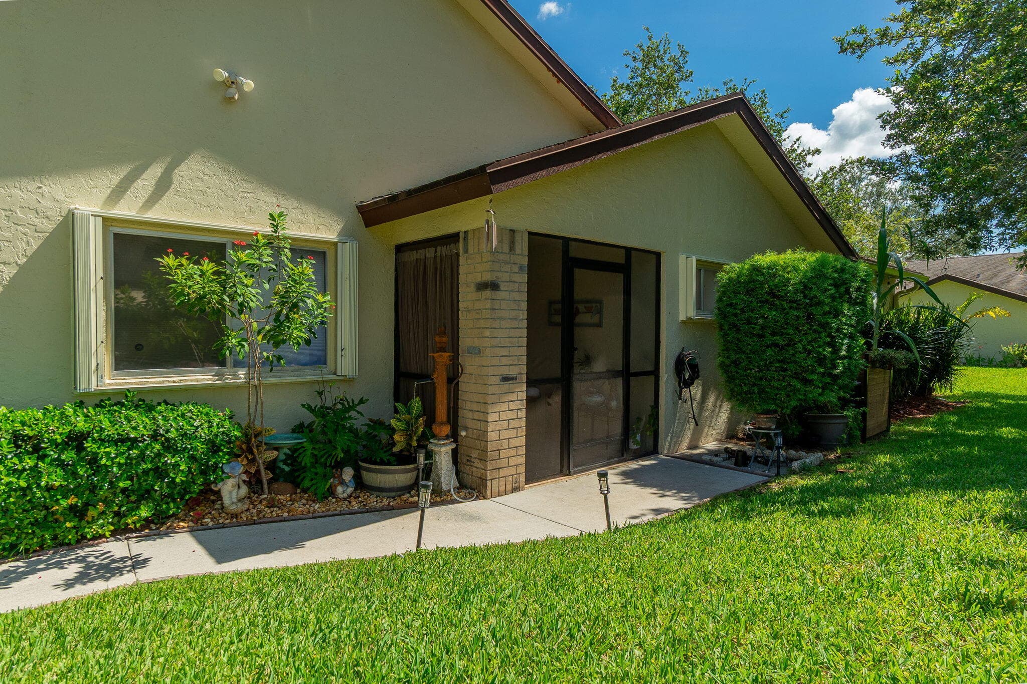 115 Ramblewood Circle, Royal Palm Beach, FL 33411 — photo 9 of 54
