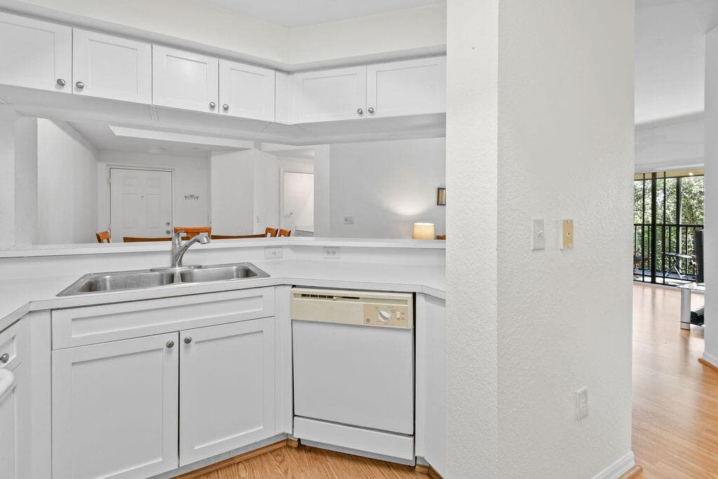 2727 Anzio Court 307, Palm Beach Gardens, FL 33410 — photo 11 of 44