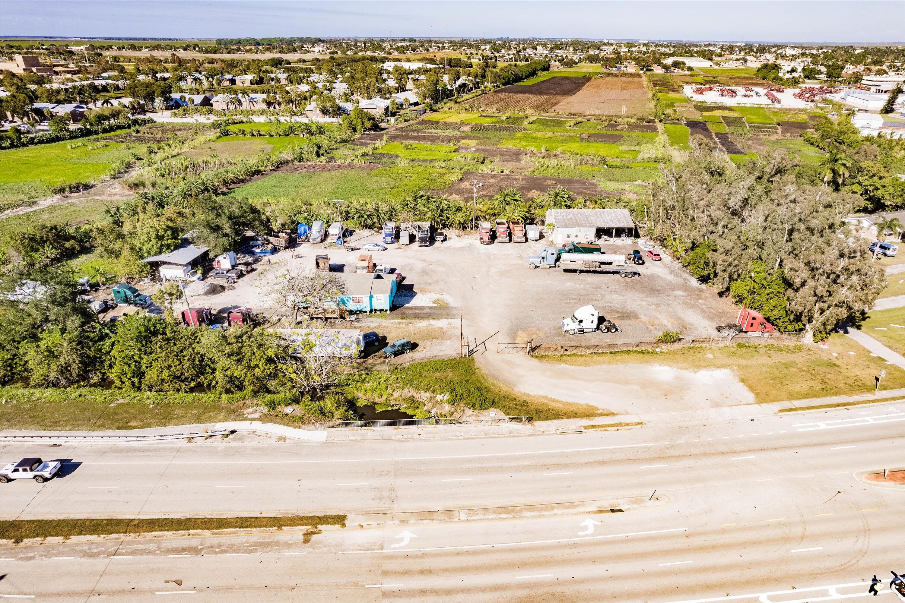 1360 S Main Street, Belle Glade, FL 33430 — photo 4 of 7