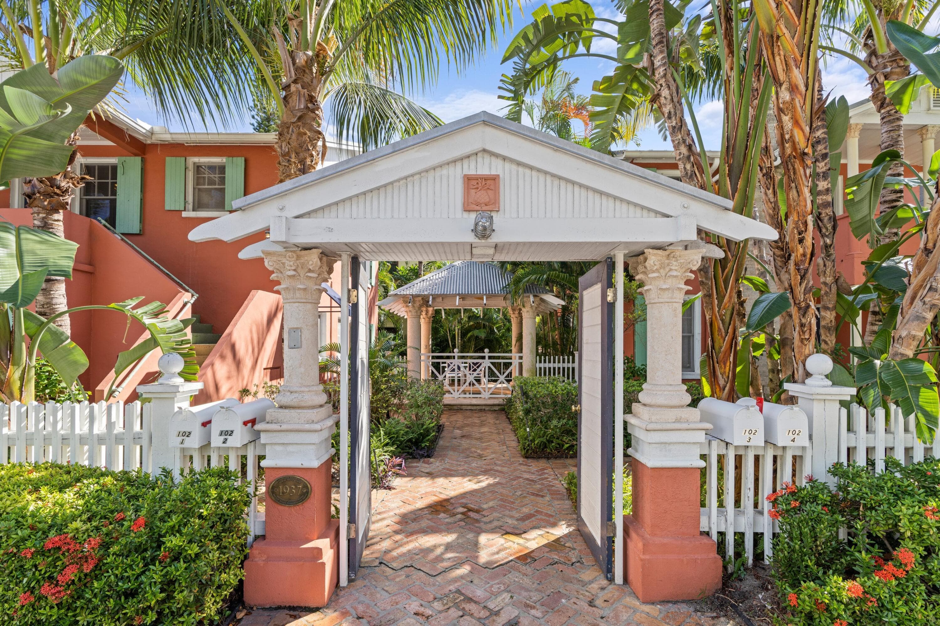 102 SE 7th Avenue Villa 4, Delray Beach, FL 33483 — photo 3 of 23