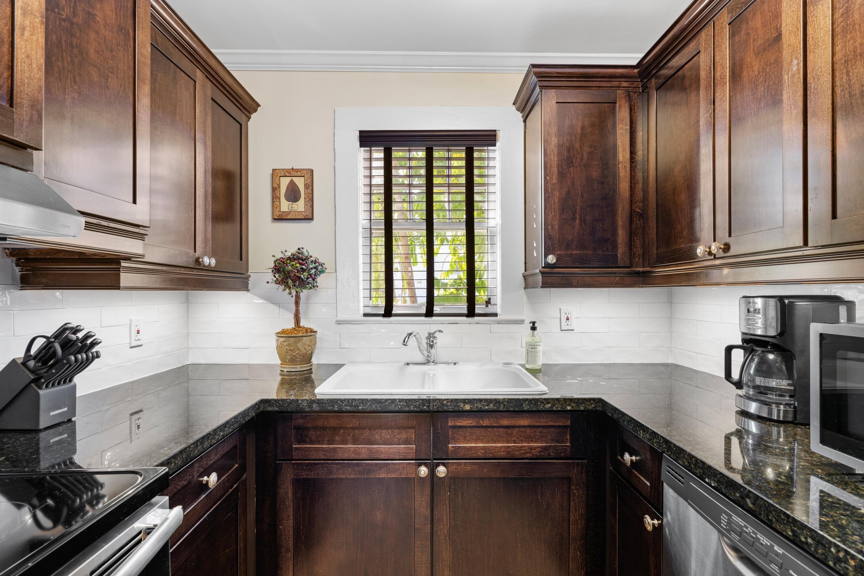 102 SE 7th Avenue Villa 4, Delray Beach, FL 33483 — photo 13 of 23
