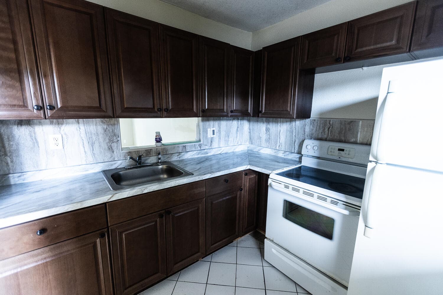 5161 W Oakland Park Boulevard 106, Lauderdale Lakes, FL 33313 — photo 5 of 19