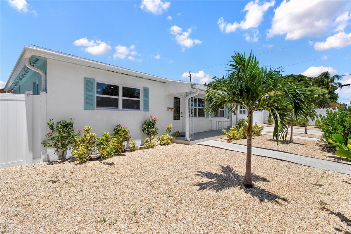 2741 Parker Avenue, West Palm Beach, FL 33405 — photo 27 of 45
