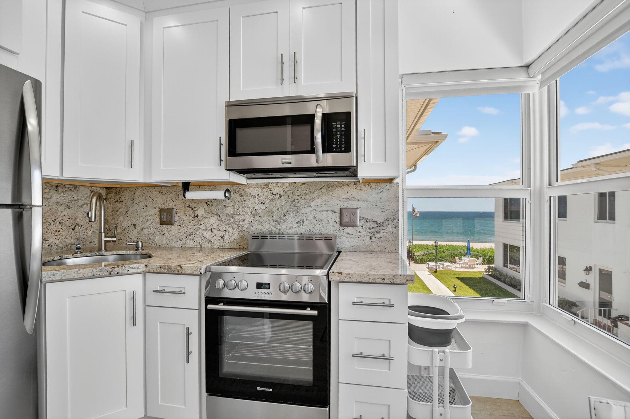 1187 Hillsboro Mile 12e, Hillsboro Beach, FL 33062 — photo 13 of 47