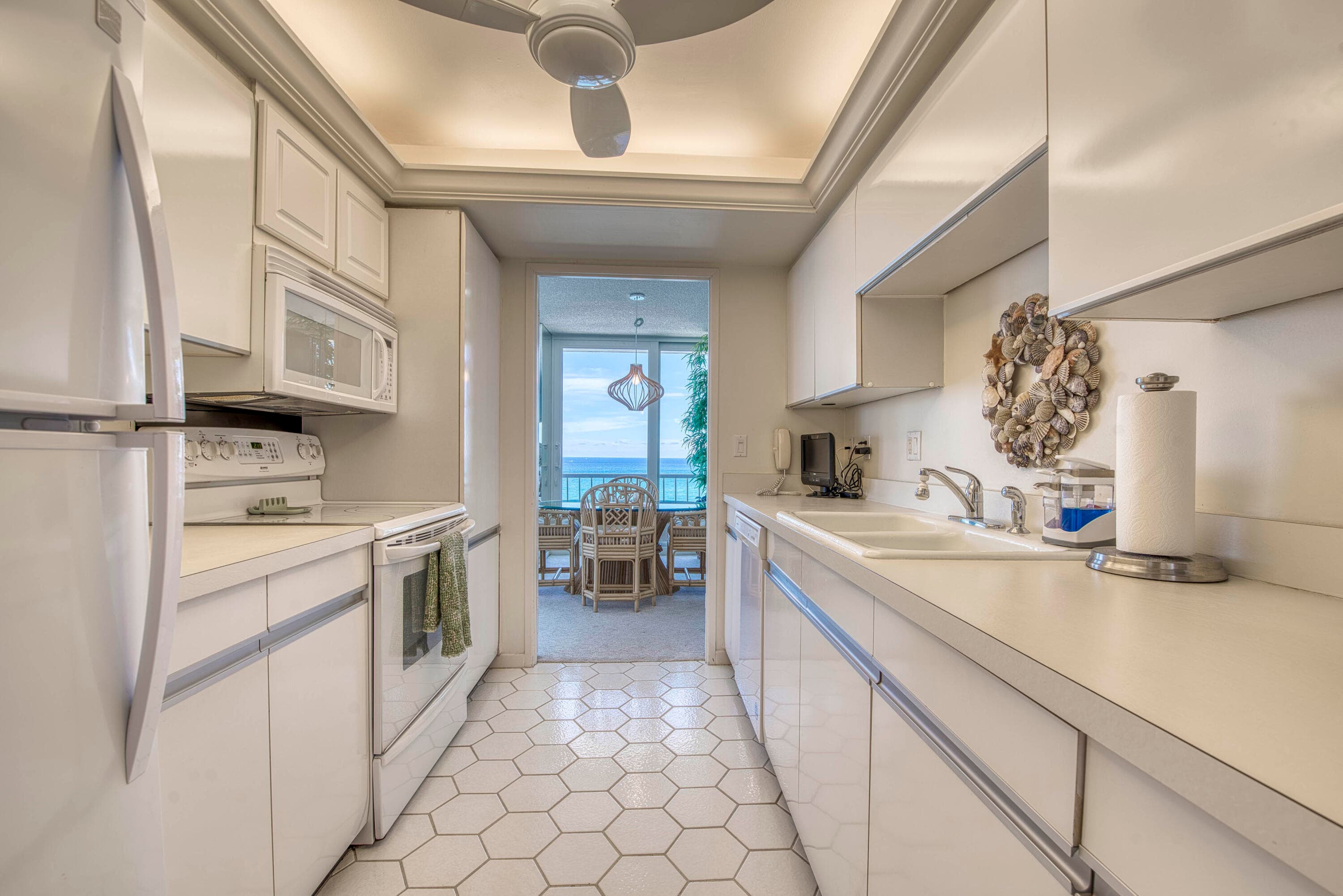 5540 N Ocean Drive 7a, Singer Island, FL 33404 — photo 18 of 26
