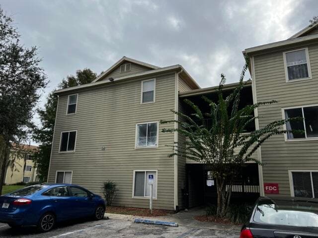 3800 SW 20th Avenue 305, Gainesville, FL 32607 — photo