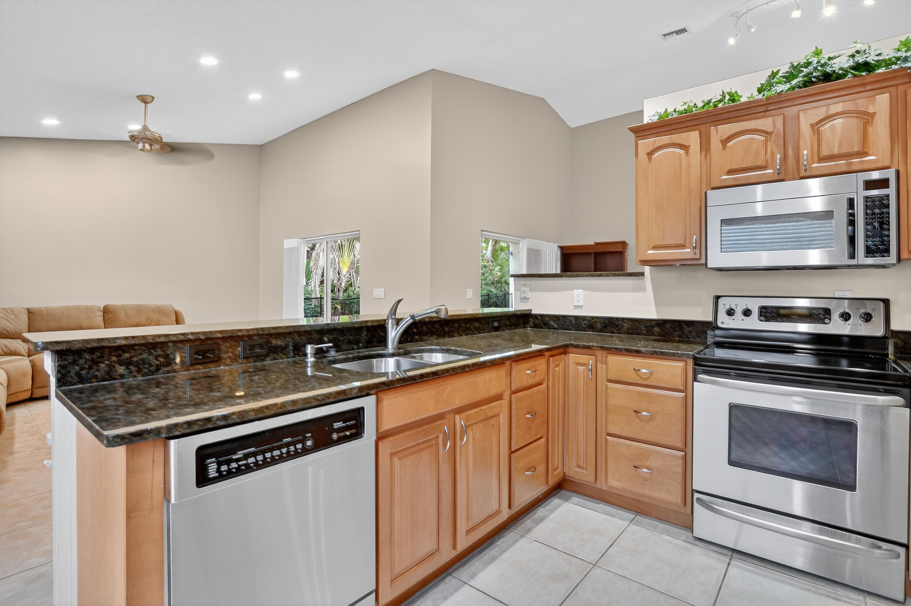 3511 NW 4th Avenue, Boca Raton, FL 33431 — photo 17 of 27