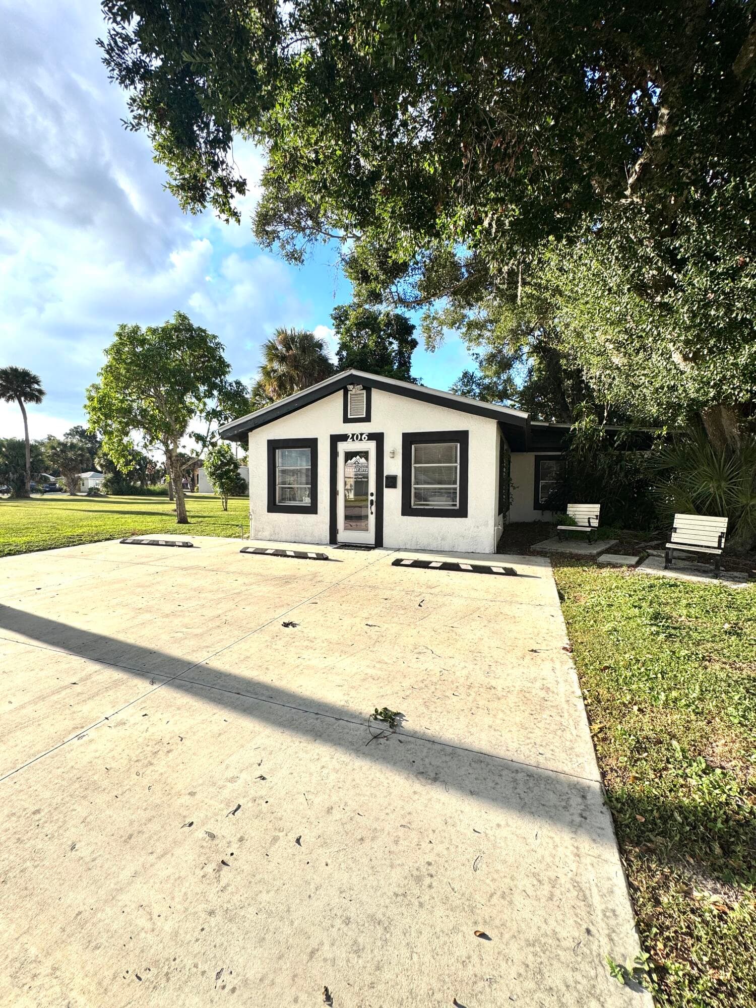206 SW 3rd Street, Okeechobee, FL 34974 — photo 1 of 21