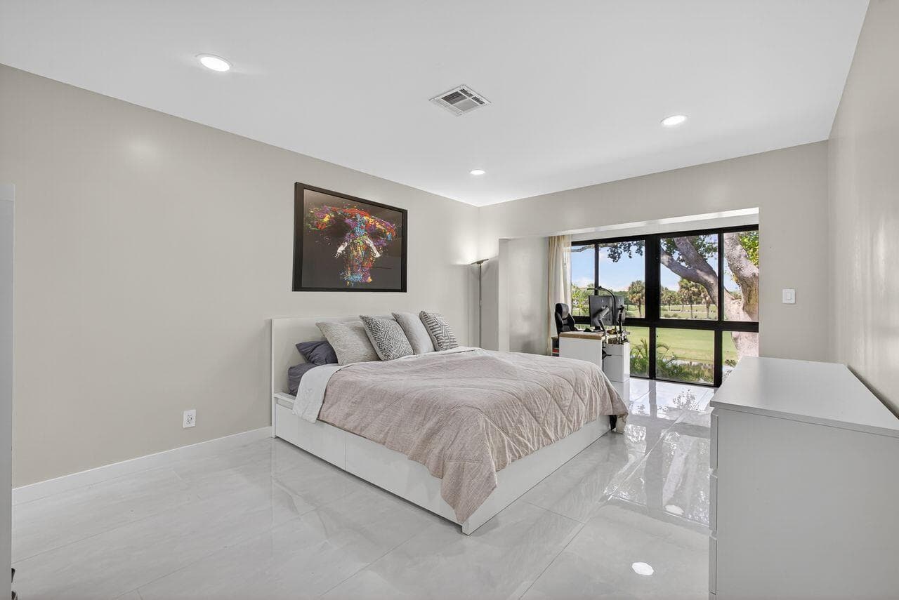 1731 Presidential Way C-203, West Palm Beach, FL 33401 — photo 36 of 58
