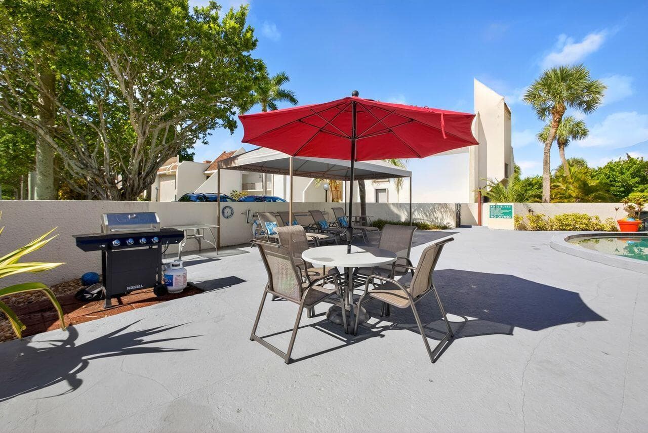 1731 Presidential Way C-203, West Palm Beach, FL 33401 — photo 50 of 58