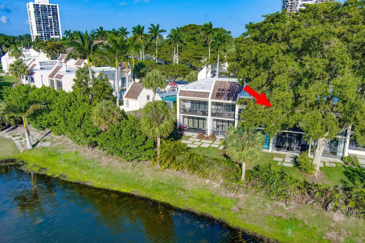1731 Presidential Way C-203, West Palm Beach, FL 33401 — photo 57 of 58