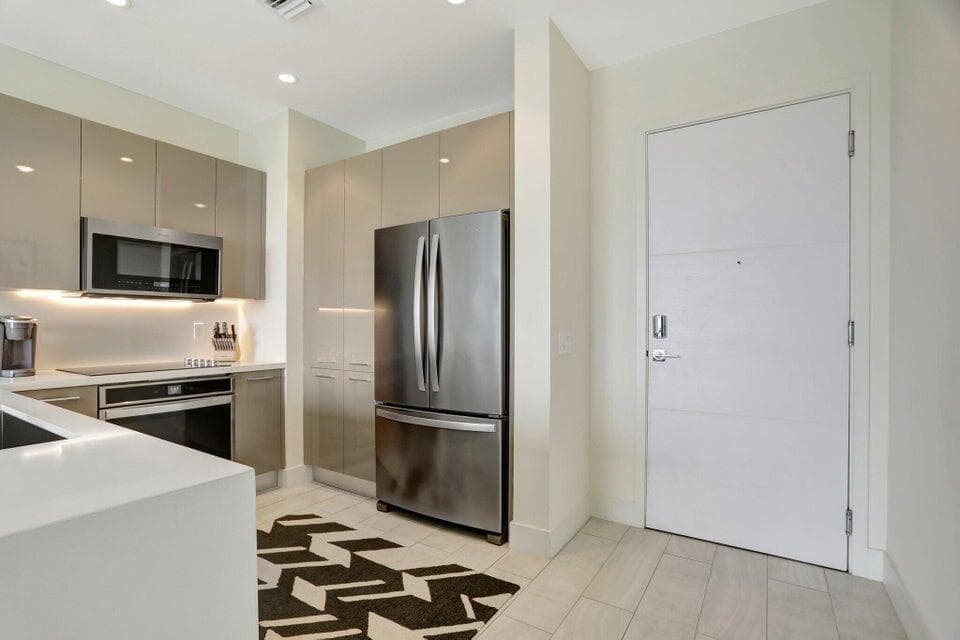 2000 Metropica Way 2607, Sunrise, FL 33323 — photo 5 of 43