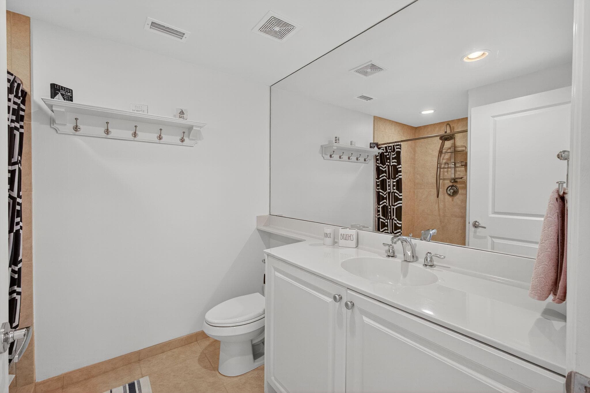 275 NW Flagler Avenue 204, Stuart, FL 34994 — photo 26 of 61