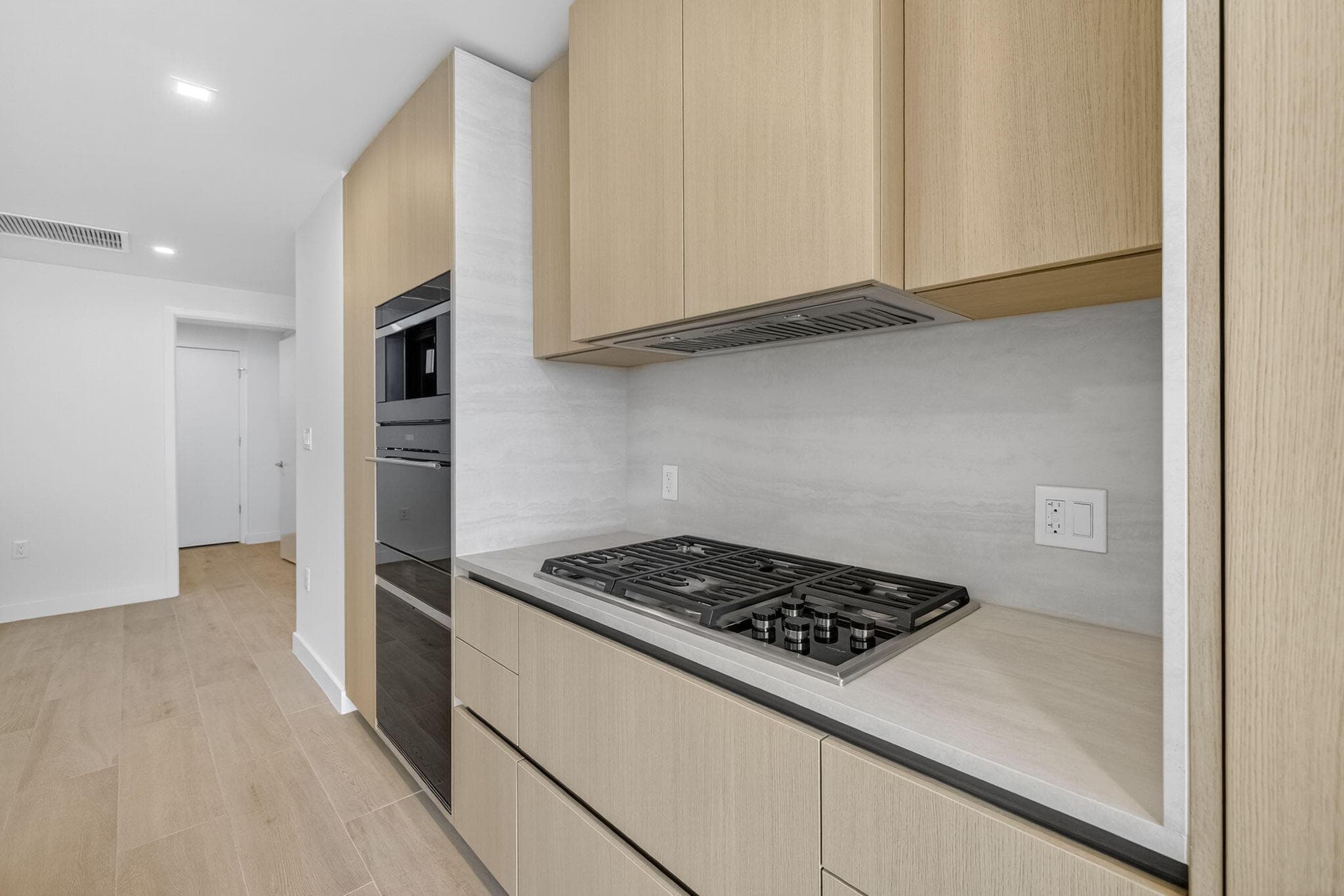 900 N Ocean Blvd 904, Pompano Beach, FL 33062 — photo 32 of 92